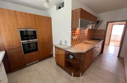 Spacious 4-Room Apartment for Sale – Bojnice, Lúčky Street
